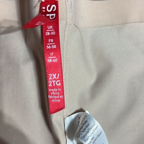 Spanx women’s 2x thinstincts 2.0 mid thigh shorts champagne beige shapewear - Picture 4 of 7